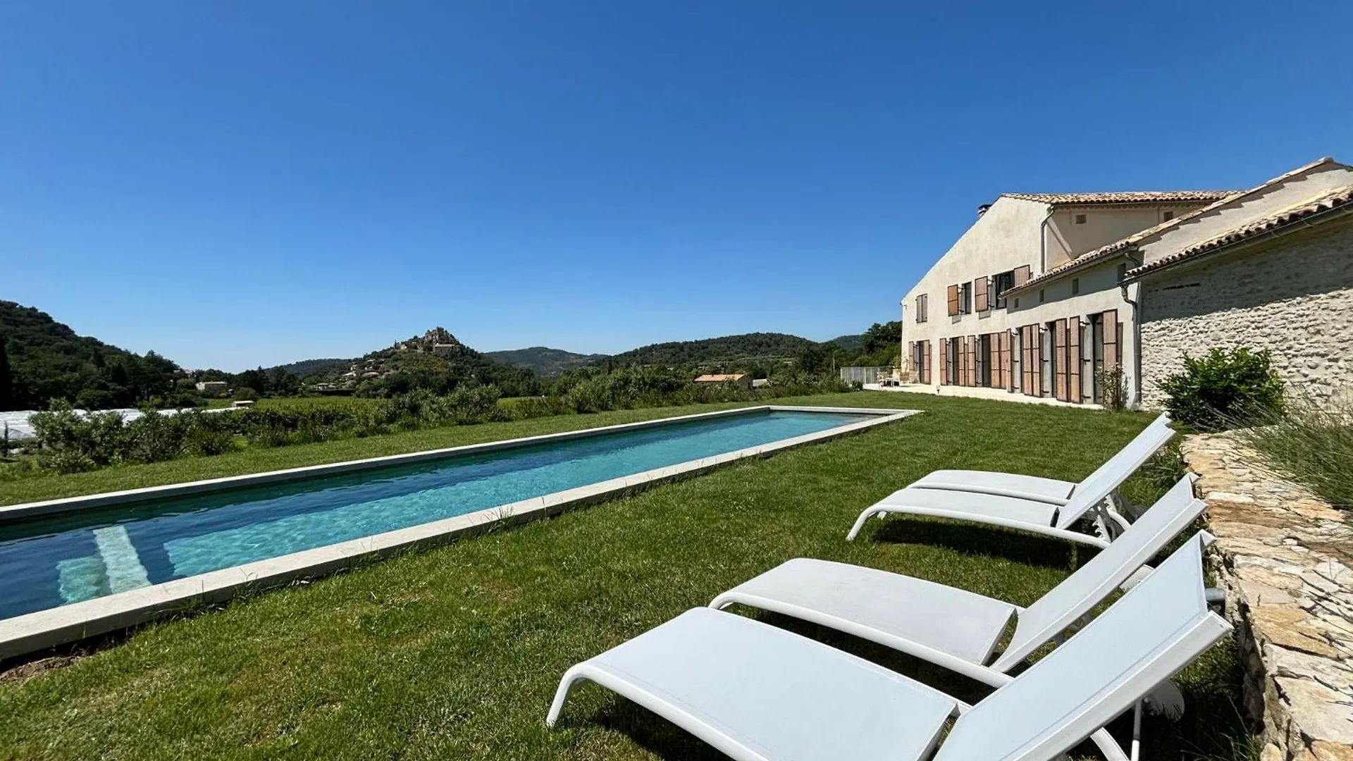 Mas Le Bel Ami Hotel Entrechaux 0*,  France